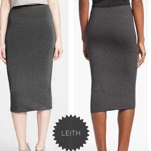 NWT Leith Gray Skirt S